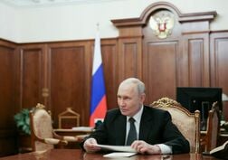 ロシア、外国人と外資系支店の預金制限解除　プーチン氏署名