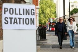 英与党労働党、地方選で大敗の様相　リフォームＵＫが躍進