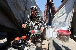 ガザ人口約7割が深刻な飢餓の恐れ、支援縮小で年内に＝国連