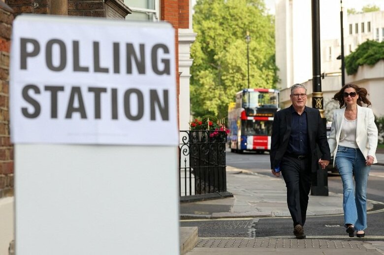 写真はスターマー首相夫妻。7日、ロンドンで撮影。REUTERS/Hannah McKay