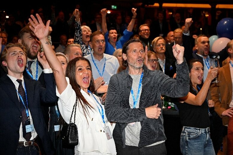 ９月１３日、スウェーデンの首都ストックホルム中心部で撮影　Anders Wiklund/TT News Agency/via REUTERS