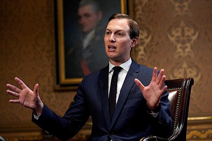 民主党が多数派を占める米下院の司法委員会は、トランプ米大統領のロシア疑惑を巡る捜査への司法妨害の疑いで、娘婿のクシュナー大統領上級顧問（写真）など12人に召喚状を出すことを承認した。ワシントンで6月撮影（2019年　ロイター/Kevin Lamarque）