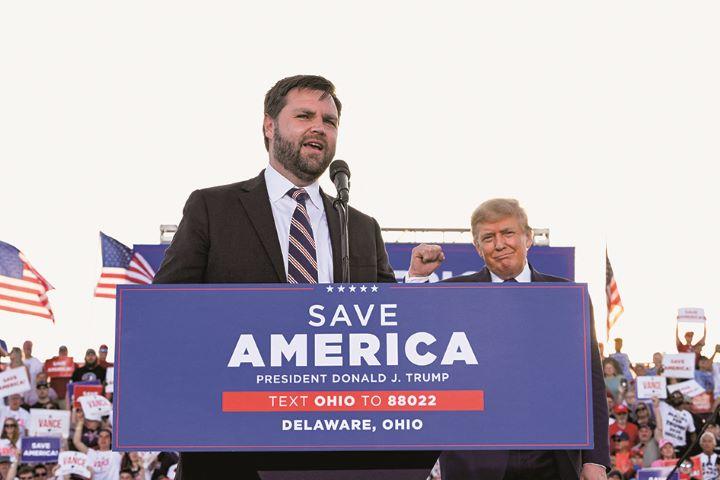 トランプにわびを入れた作家のバンスが勝利　GAELEN MORSEｰREUTERS