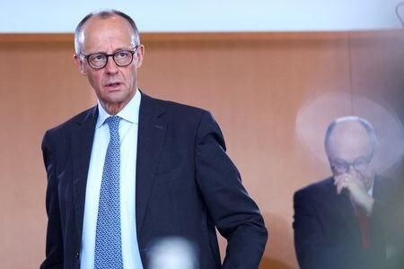 ドイツが２０２６年にウクライナへの財政支援を約３０億ユーロ（３５億ドル）増額する計画であることが分かった。写真はメルツ独首相。ベルリンで１０月撮影（２０２５年　ロイター/Lisi Niesner）