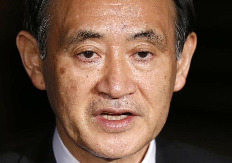 ５月２２日、菅義偉官房長官は午前の会見で、人権状況などを調査・監視する国連特別報告者が「共謀罪」の趣旨を盛り込んだ組織犯罪処罰法改正案はプライバシーや表現の自由を制約するおそれがあるとの書簡を安倍晋三首相に送ったことについて、「不適切なものであり、強く抗議を行っている」と述べた。写真は都内で２０１５年１月撮影（２０１７年　ロイター／Toru Hanai）