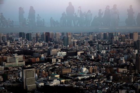　６月１０日、政府が近く提示する経済財政運営の指針（骨太方針）の原案が判明した。都内で２０２０年２月撮影（２０２４年　ロイター/Athit Perawongmetha）
