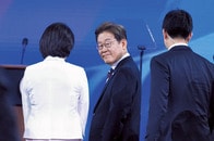 李在明は「ジェンダーの戦場」を生き抜けるか？...勝利の陰に潜む「韓国社会の深すぎる分断」