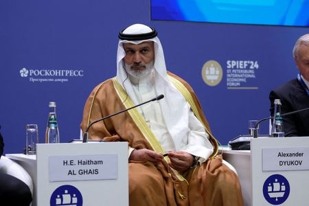 　石油輸出国機構（ＯＰＥＣ）のガイス事務局長は１１月４日、アブダビで開催されたエネルギー業界のイベントで、石油需要について短期的にも長期的にも非常に前向きだと述べた。６月６日、サンクトペテルブルクで撮影された提供写真。Sergey Kulakov/Roscongress Foundation via REUTERS（２０２４年　ロイター）