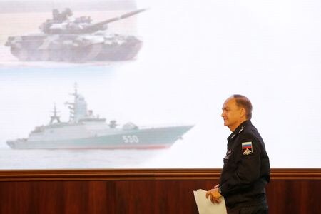 ロシアのアントノフ駐米大使は２３日、米ロ関係は「氷河期」に入ったとの見方を示し、両国間の衝突リスクは「高い」と述べた。２０１６年１０月撮影（２０２２年　ロイター/Maxim Zmeyev）