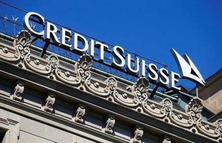 　１１月１日、スイスの金融大手クレディ・スイス・グループは、中国事業の拡大を急ぐ計画。本土の人員を今後５年で３倍に増やすという。写真はチューリッヒで３月撮影（２０２１年　ロイター／Arnd Wiegmann）