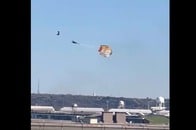 【動画】回転する戦闘機から緊急脱出するパイロット