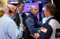 米国株式市場＝Ｓ＆Ｐ・ナスダック最高値、ＡＩ関連株が押し上げ