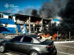 キーウ郊外の食品工場にドローン攻撃、4人死亡・7人負傷