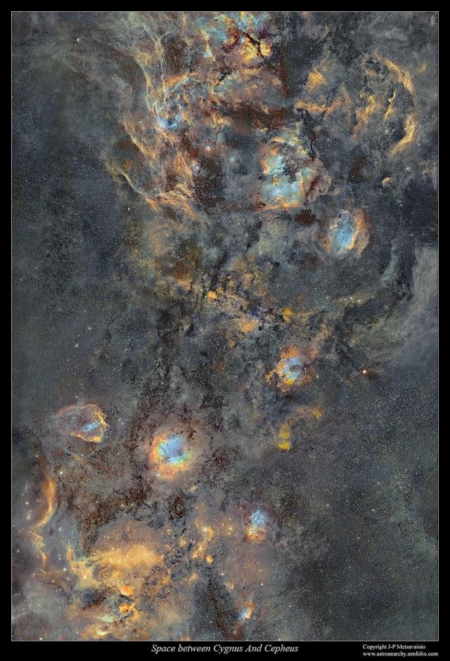 Between_Cygnus_and_Cepheus.jpg