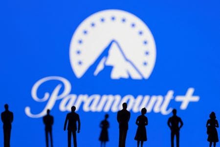 　４月３日、米メディア大手パラマウント・グローバルの取締役会が米映画製作会社スカイダンス・メディアとの独占的合併交渉入りを議論したことが、関係者の話で分かった。写真はパラマウントのロゴ。２０２２年１月撮影のイメージ写真（２０２４年　ロイター/Dado Ruvic/Illustration）