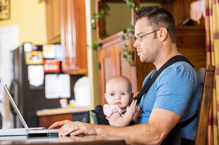 働き方の多様化や裁量労働の名のもと、一時期には多くの企業が導入したが　Steve Debenport-iStockphoto.com