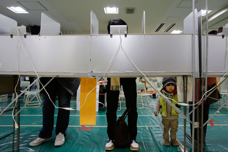 2012年の総選挙時の投票所　Yuriko Nakao-REUTERS