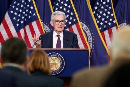 米連邦準備理事会（ＦＲＢ）のパウエル議長は１８日、インフレを抑制する上で大きな課題があると指摘した。１８日撮影（２０２６年　ロイター/Kevin Lamarque）