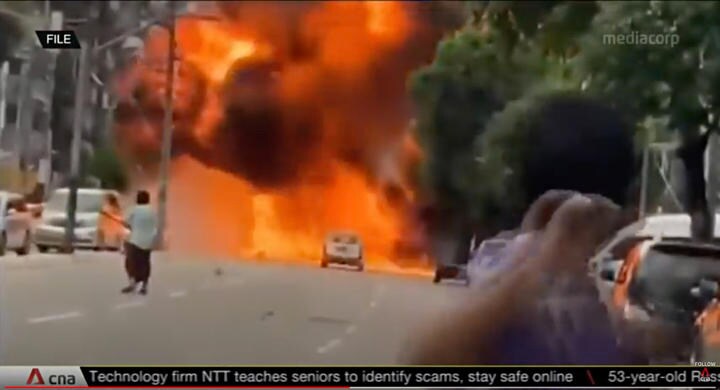 「国家統一政府（NUG）」が「武装による一斉蜂起」を呼びかけたことでミャンマーは事実上の内戦状態になっている。　CNA / YouTube