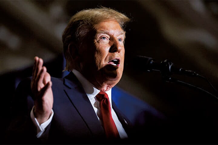 USA-ELECTION/TRUMP Republican presidential candidate and former U.S. President Donald Trump speaks at a campaign event ahead of the Republican presidential primary election in North Charleston, South Carolina, U.S. February 14, 2024. REUTERS/Sam Wolfe