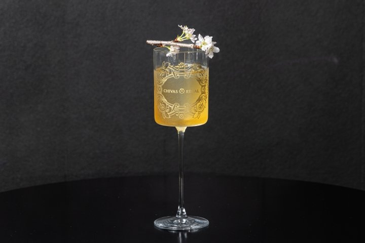 シーバスリーガル「Facets of Success」