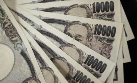　７月２０日、日銀が発表した主要銀行の貸出動向調査によると、個人消費の拡大を背景に、消費者ローンの資金需要が２０１４年４月調査以来の高水準となった。２０１１年撮影（２０２３年　ロイター/Yuriko Nakao）