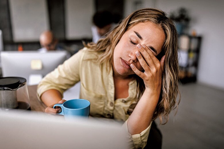 心身をむしばむ疲労には食事や生活習慣の見直しで根本的な対策を　MIXETTO/ISTOCK