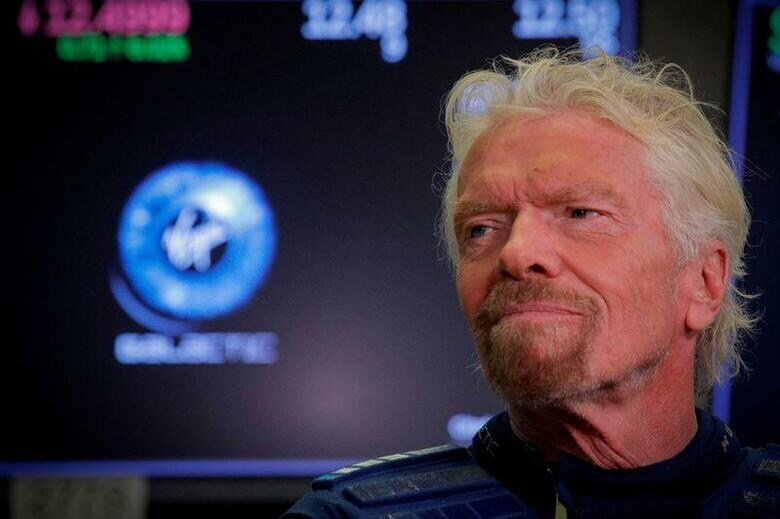 英ヴァージン・グループ創始者のリチャード・ブランソン氏（写真）が率いる米宇宙旅行会社ヴァージンギャラクティックは1日、7月11日に実施する宇宙への試験飛行にブランソン氏が参加すると発表した。2019年10月、ニューヨーク証券取引所で撮影（2021年　ロイター/Brendan McDermid）