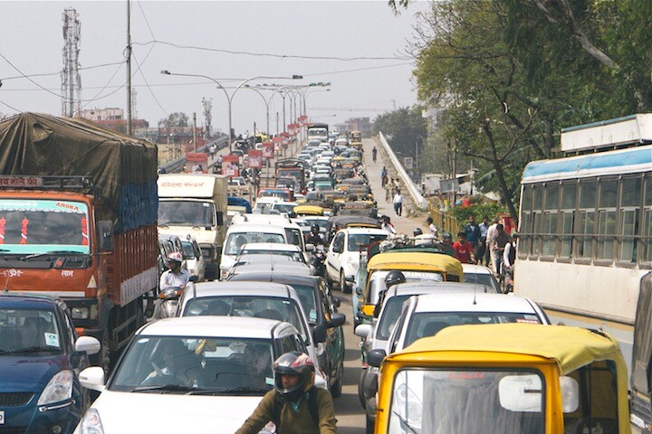 ニューデリーの渋滞　JulieanneBirch-iStock