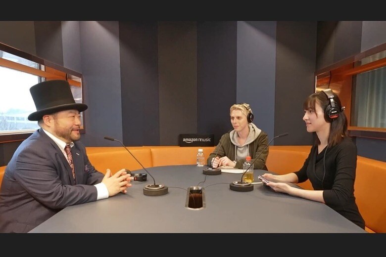 B-sideプロジェクトの一環としてPodcast/YouTube 番組「B-side Talk～心の健康ケアしてる？」も配信。MCの小原ブラスさん、山崎あみさん、ゲストの山田ルイ53世さん（ソニー・ミュージックエンタテインメント提供）