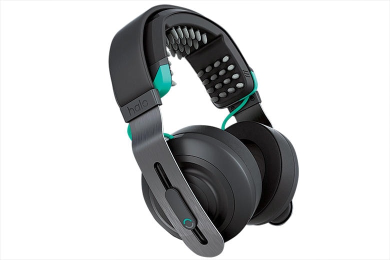 技術改良が進むヘイロー・スポーツのヘッドセット　COURTESY HALO