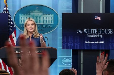 米ホワイトハウスのレビット報道官は８日、イラン情勢を巡り、トランプ大統領の「レッドライン（越えてはならない一線）」は変わっていないと言明した。４月８日撮影（２０２６年　ロイター／Evelyn Hockstein）