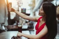 平然と他人に責任を転嫁しがちな「誇大型ナルシスト」の特徴