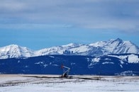 カナダ、温室効果ガスの大幅排出削減案...石油・ガス産業「生産減・税収減」と反発も