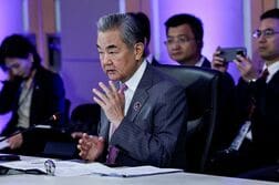 中国、ベラルーシとウズベクに安保協力深化促す　外相会談