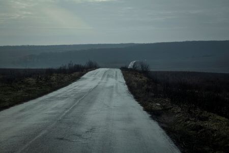 １月２０日、 ウクライナ東部ドネツク州でロシアが支援している部隊は、激戦が続く同州の要衝バフムト近郊の集落をロシア軍が制圧したと表明した。バフムト付近で１９日撮影（２０２３年　ロイター/Oleksandr Ratushniak）