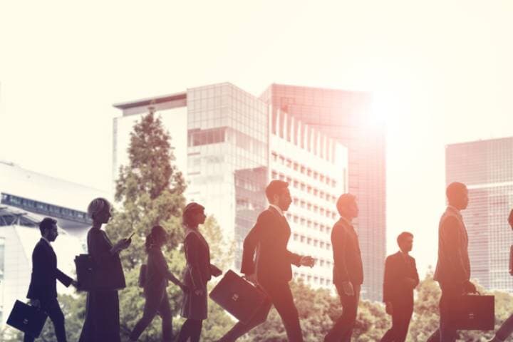 自己肯定感は年齢が上がるにつれて下がる（写真はイメージ）　metamorworks-iStock