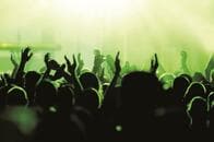 オタク活動に注意？ 芸能人を好きになり過ぎると「知能が低下」するとの研究報告