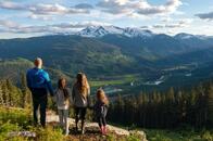 子どもの「自主性」を育てる親は、人生の哲学を伝えあとは子どもに任せる