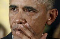 オバマ大統領がテレビ演説で涙、大統領令で銃規制強化へ