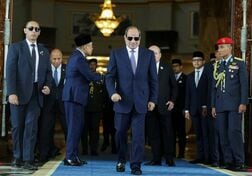 エジプト大統領が自身の任期満了に言及　軍士官学校での指導者育成を計画