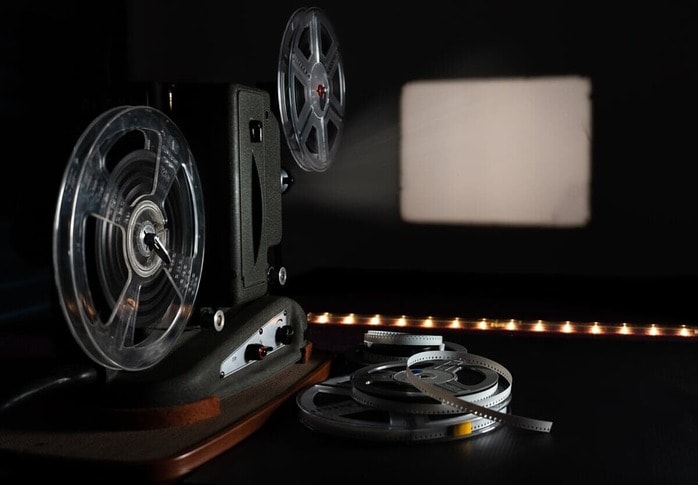 西洋音楽から浪花節まで、戦前の日本人は「サイレント映画」で多彩な音