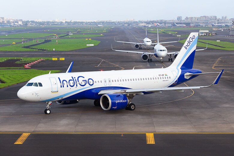 インディゴ航空のエアバスA321-neo（2022年8月、インド・ムンバイ）　BoeingMan777-Shutterstock