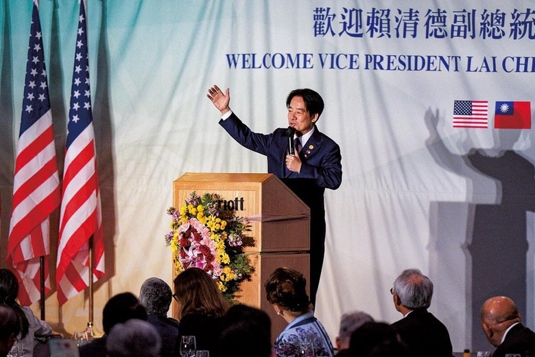 アメリカで支援者に向けスピーチをする次期台湾総統の頼清徳（昨年8月）　LOREN ELLIOTTｰREUTERS