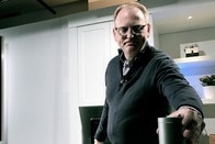 「奇行」つづく、アマゾンの音声アシスタント・アレクサ