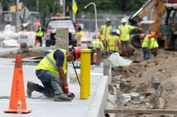 米建設支出、8月は前月比0.9％増と予想外の伸び　非住宅がけん引