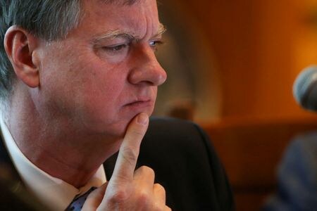 米シカゴ地区連銀のエバンズ総裁は１９日、インフレの動きが改善していると考えるのは時期尚早だが、最近のインフレ統計には「前向きな」展開が一部見られたと述べた。２０２０年２月撮影（２０２２年　ロイター/Edgard Garrido）