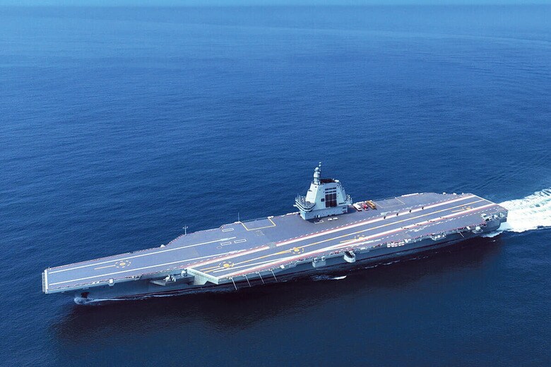初の試験航海に出た中国の空母「福建」（2024年5月）　XINHUA/AFLO