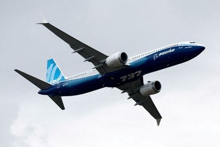 米連邦航空局（ＦＡＡ）は２８日、米ボーイングが主力旅客機「７３７ＭＡＸ」について、方向舵制御システムのボルトの緩みが生じている可能性を点検するよう各航空会社に要請していると発表した。６月２０日撮影（２０２３年　ロイター/Benoit Tessier/File Photo）