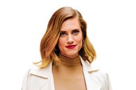 AI人形の「恐怖のダンス」とダークな笑いで、ちょっと可愛いサイコスリラー映画